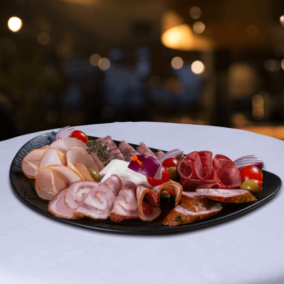 Platou romanesc 1500g